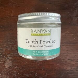Banyan Botanicals Mint Cardamon Tooth Powder